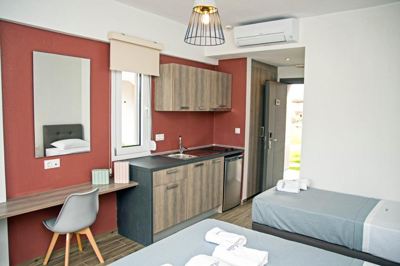 Aelia Luxury Apartments Nikiti  Extérieur photo