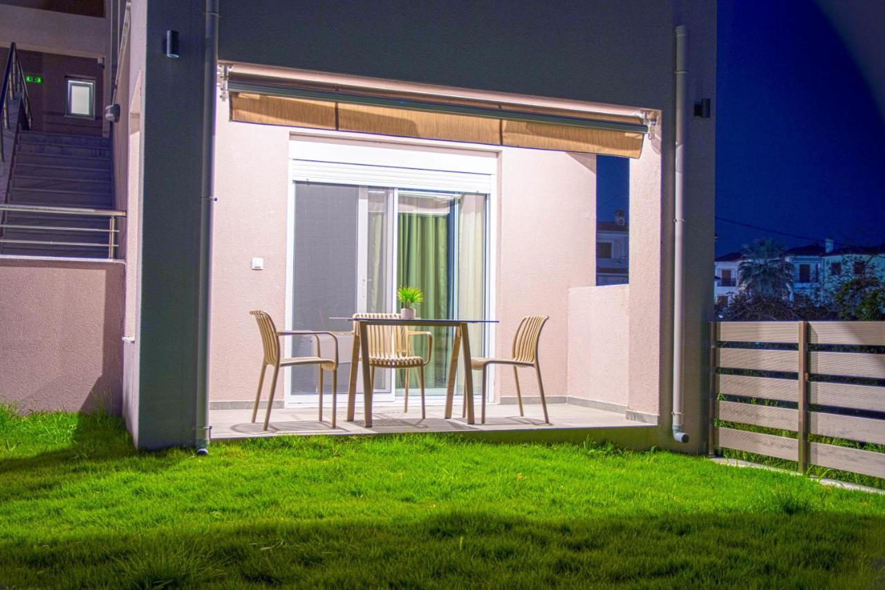 Aelia Luxury Apartments Nikiti  Extérieur photo